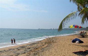 Ayur Bay Beach Resort Thiruvananthapuram Exterior photo