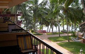 Ayur Bay Beach Resort Thiruvananthapuram Exterior photo